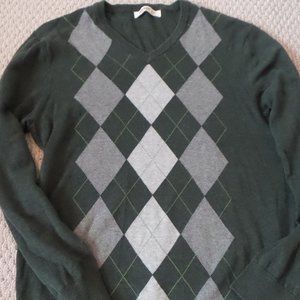 Men's Old Navy Argyle V neck sweater